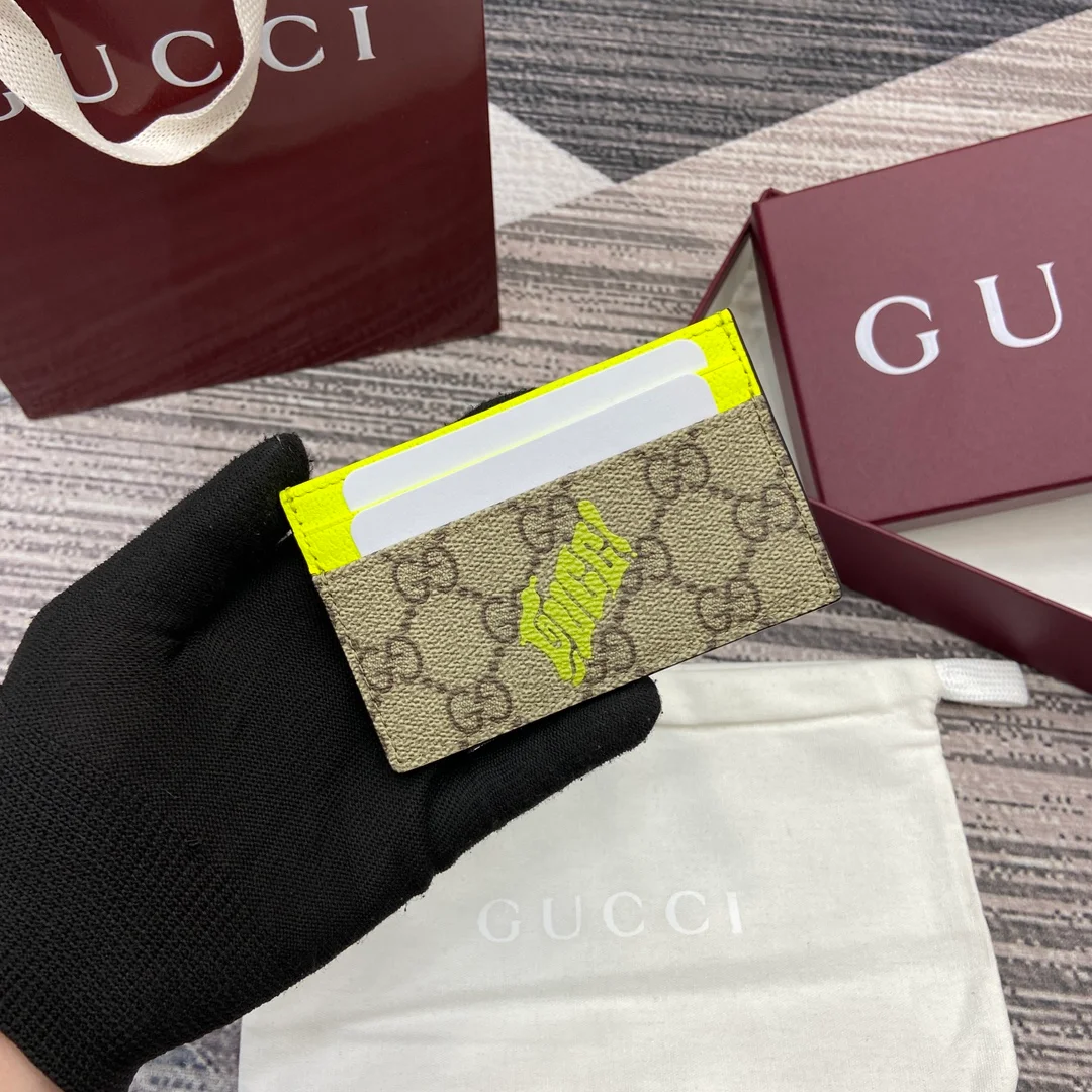 Gucci Wallet design 35