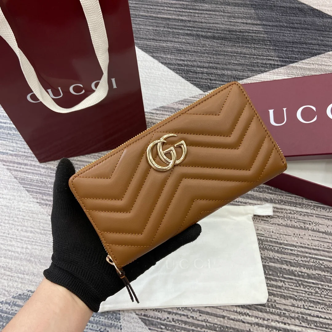 Gucci Wallet design 160