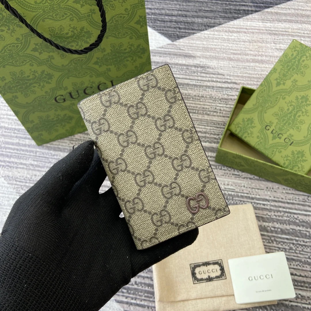 Gucci Wallet design 240